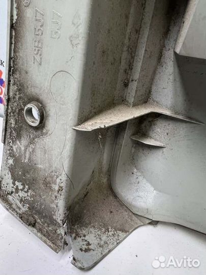 Фонарь задний левый Skoda Roomster 1.6 BTS 2008