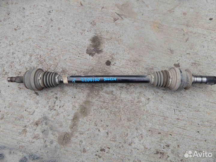 Полуось задняя (приводной вал, шрус) Alfa Romeo Gi