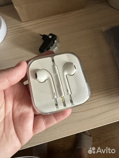 Наушники earpods