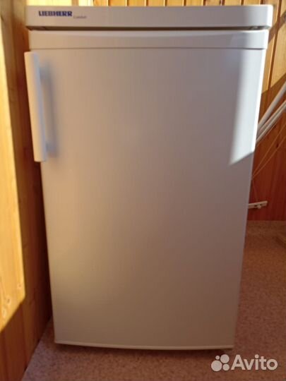 Продам компактный холодильник