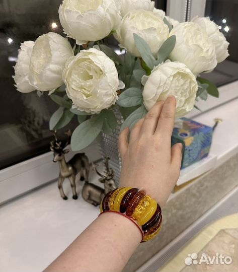 Янтарный браслет и колье