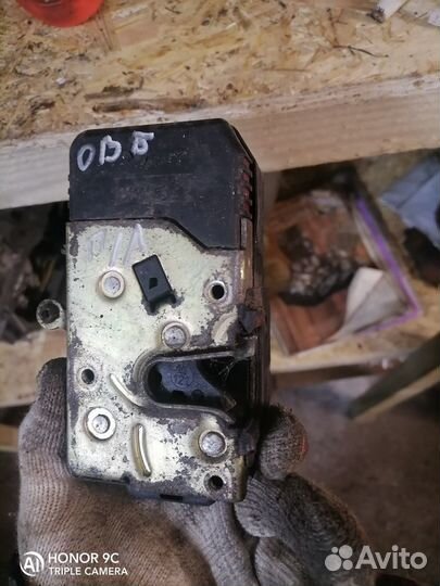 Замок передней левой двери opel vectra b