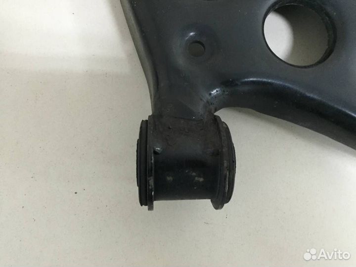 Рычаг передний правый Skoda Octavia A7 2013