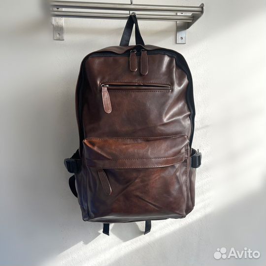 Новый мужской рюкзак из экокожи. 44х30 см