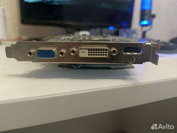 Видеокарта GTX 750
