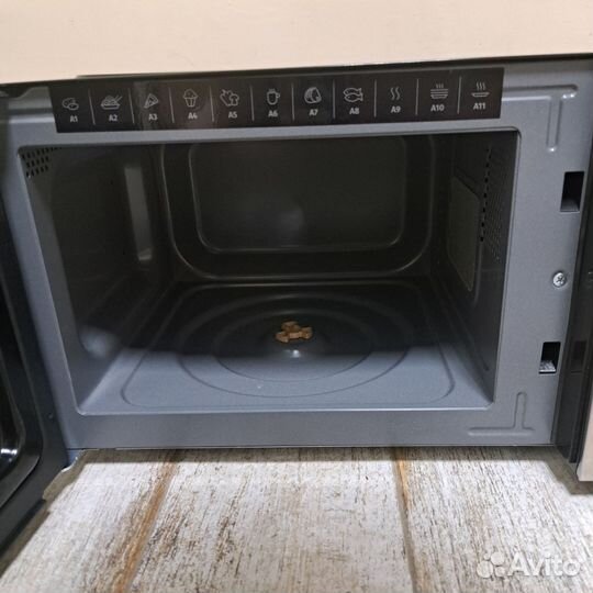 Микроволновая печь Gorenje MO20A4XH