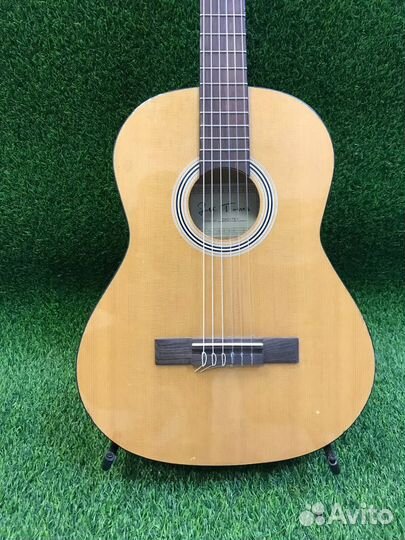 Классическая гитара Jose Torres 1/2