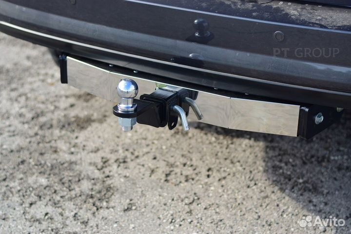 Фаркоп съемный квадрат Toyota Fortuner с 2016