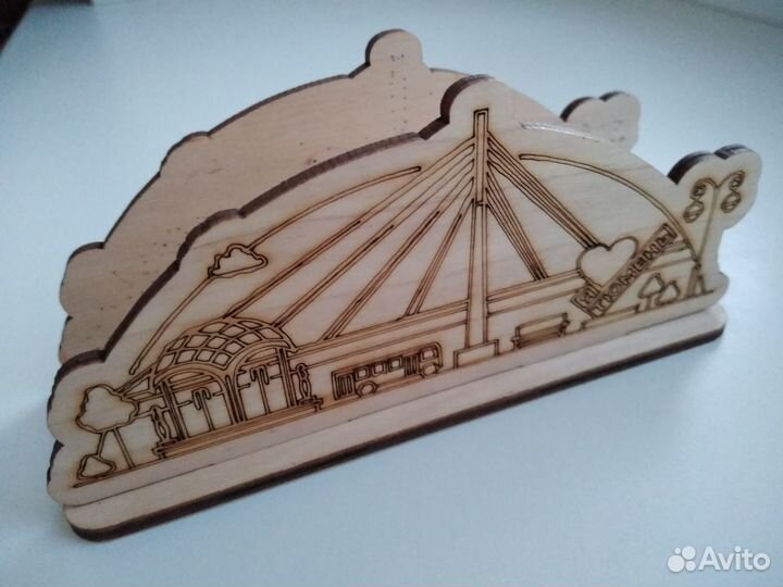 Салфетница из дерева 