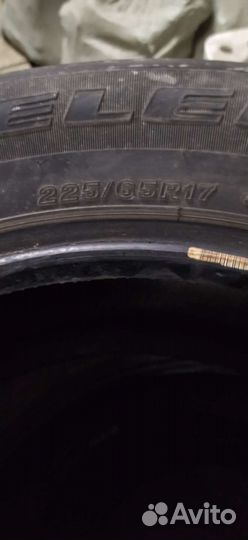 Bridgestone Dueler A/T 225/65 R17