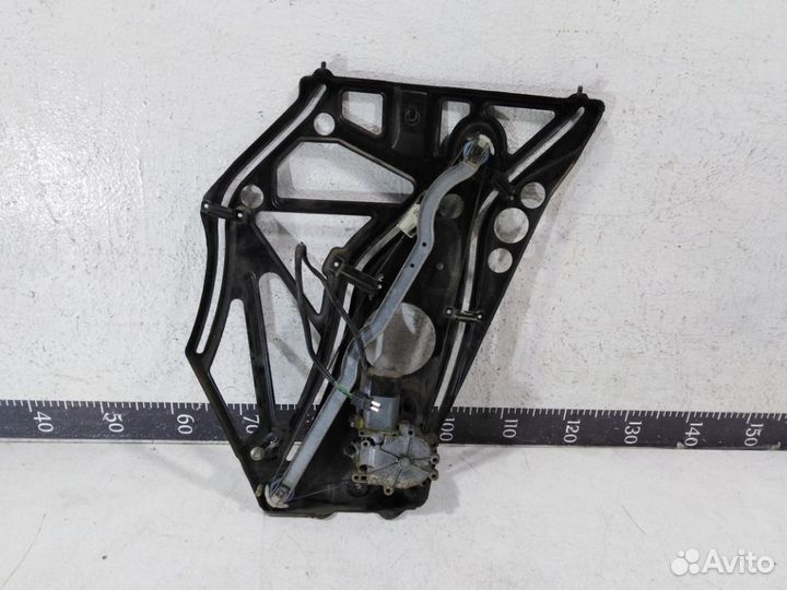 Стеклоподъемник электрический задний левый