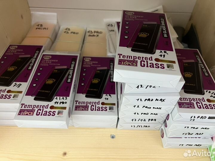 Защитное стекло на телефон