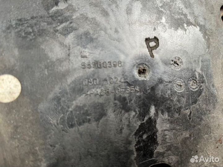 Кронштейн блока управления двигателем Opel Astra H