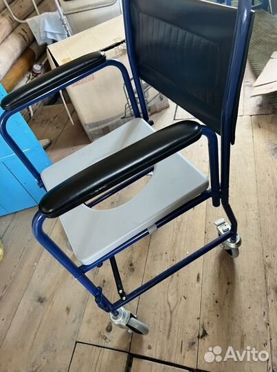 Инвалидное кресло с туалетом