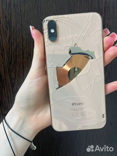 iPhone Xs, 64 ГБ