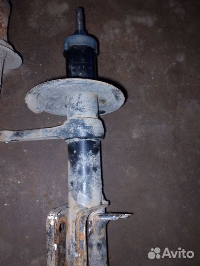 Стойки на ваз 2110