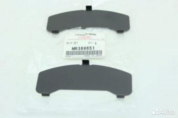 Mitsubishi MR389651 Пластина дополнительных пружин