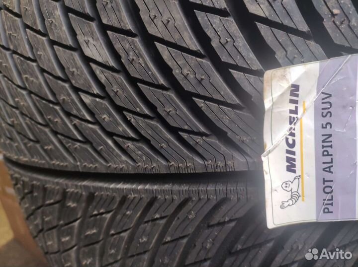 Michelin Pilot Alpin 5 SUV 255/45 R20 и 285/40 R20