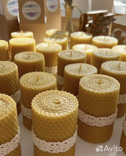 Свеча из натуральной вощины на Новый год