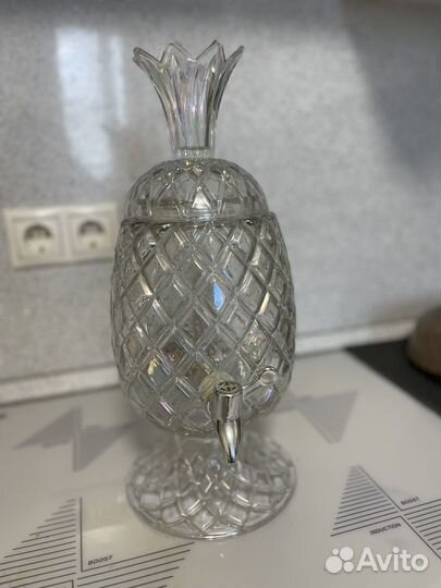 Диспенсер для напитков/ лимонадница с краном