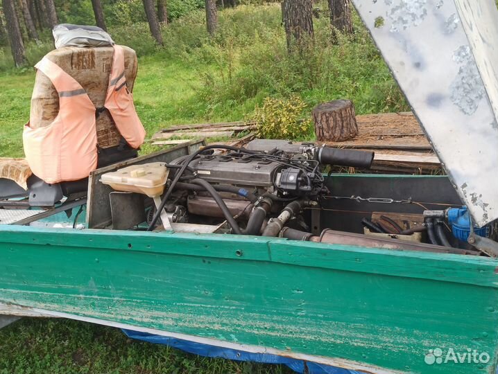 Лодка железо- дерево