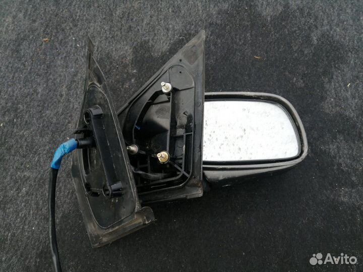 Зеркало правое Toyota Ist NCP60