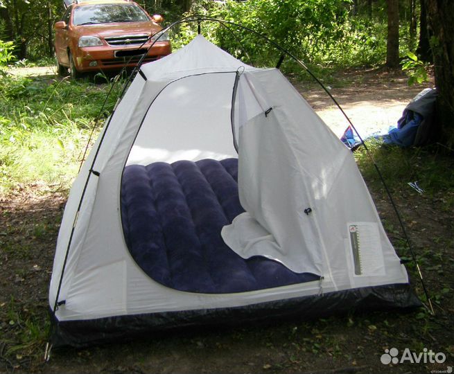 Палатка quechua 2t в отличном состоянии