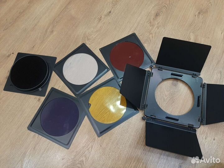Рефлектор с сотами и цветными фильтрами Falcon