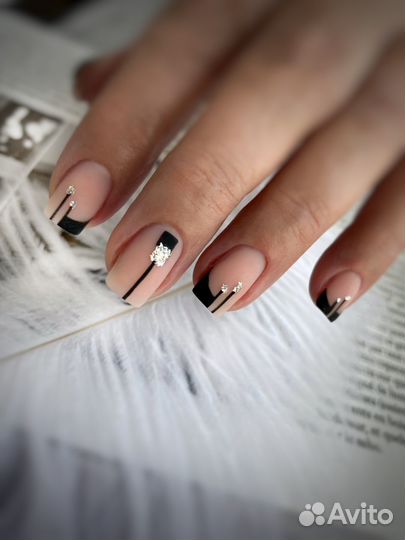 Маникюр/педикюр