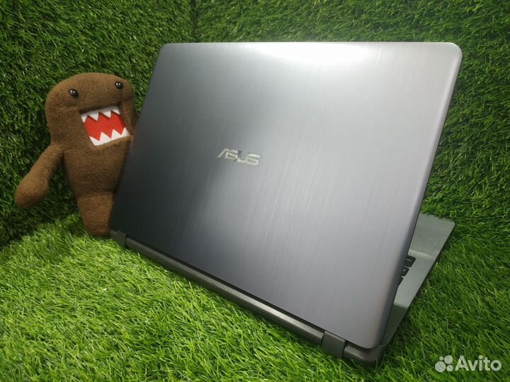 Мощный и красивый asus для игр и комфортной работы