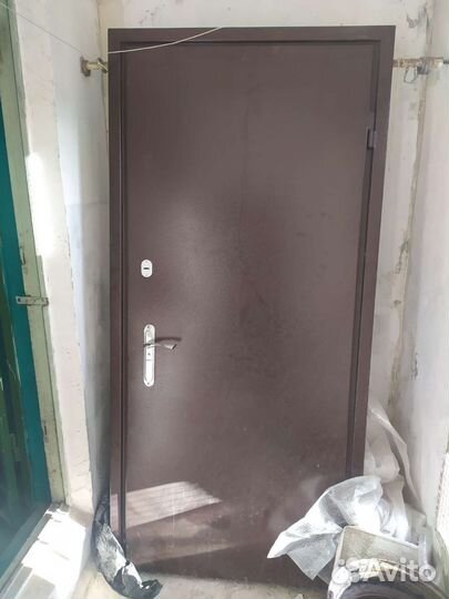 Дверь входная металлическая