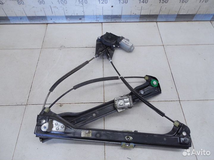 Стеклоподъемник электр. передний правый Polo (Sed