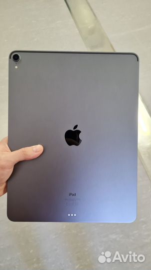 iPad pro 2018 256gb pencil + keyboard