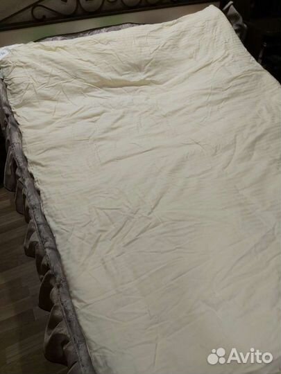 Одеяло шелковое