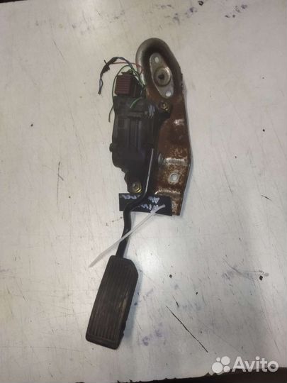 Педаль газа Nissan Almera N16