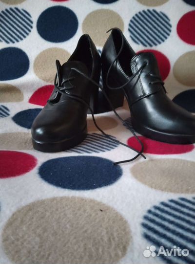 Туфли женские две пары 40р