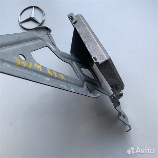 Кронштейн блока управления Мерседес