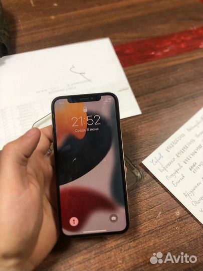 iPhone Xs, 64 ГБ