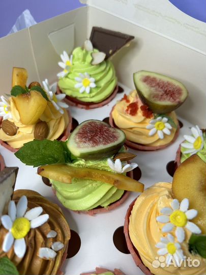 Капкейки, кексы, меренговый рулет на заказ