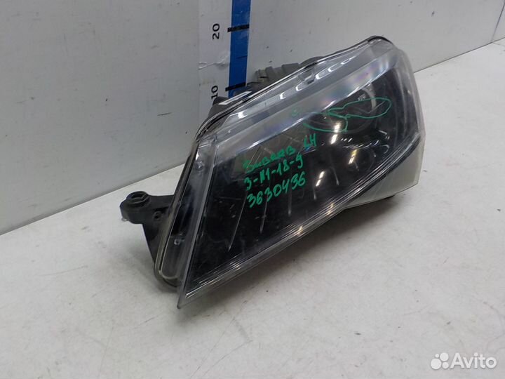 Фара левая Skoda Superb 2015