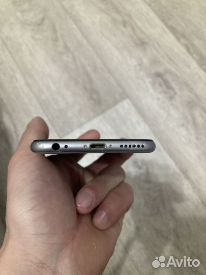 iPhone 6S, 64 ГБ