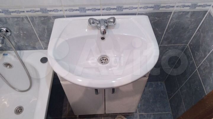 2-к. квартира, 58 м², 6/10 эт.