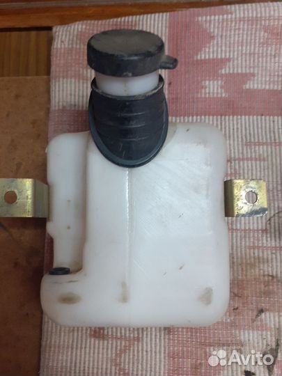 Ваз 2104: бачок омывателя крышки багажника