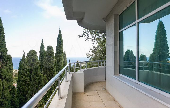 2-к. квартира, 110,8 м², 2/19 эт.