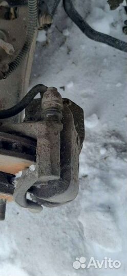 Суппорт передний правый Volvo S40 седан B4184S2