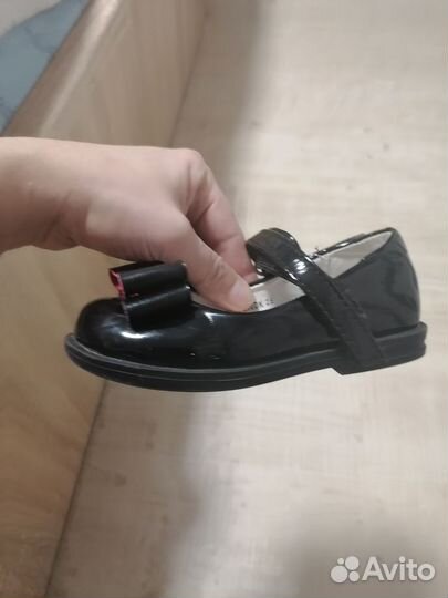 Туфли для девочки лакированные 25рр