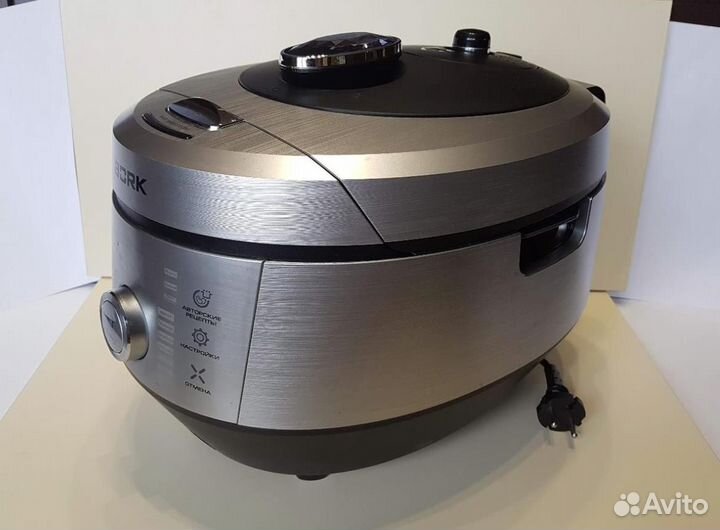 Мультиварка Bork U800