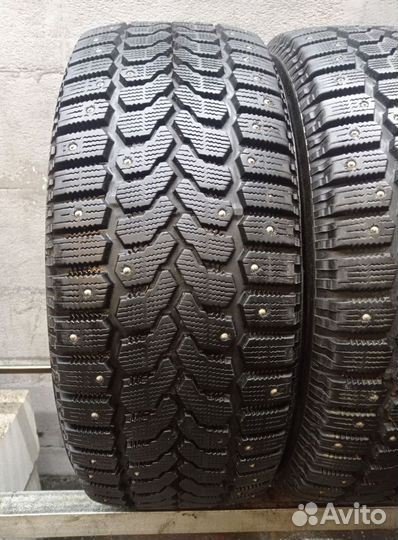 Yokohama Ice Guard F700S 215/60 R16 100Z