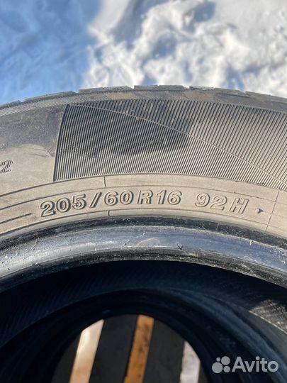 Yokohama BluEarth-ES ES32 205/60 R16 92H