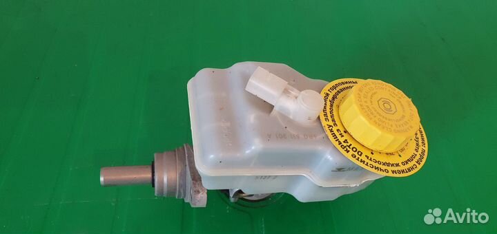 Главный тормозной цилиндр Volkswagen polo 5